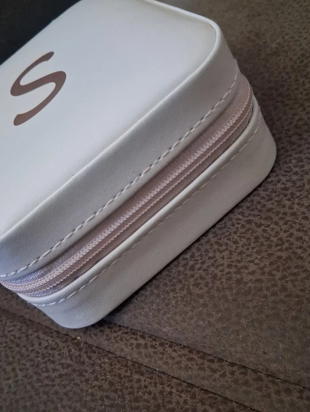 Time and Tru Blush Pink Compact Jewelry Organizer Monogram S